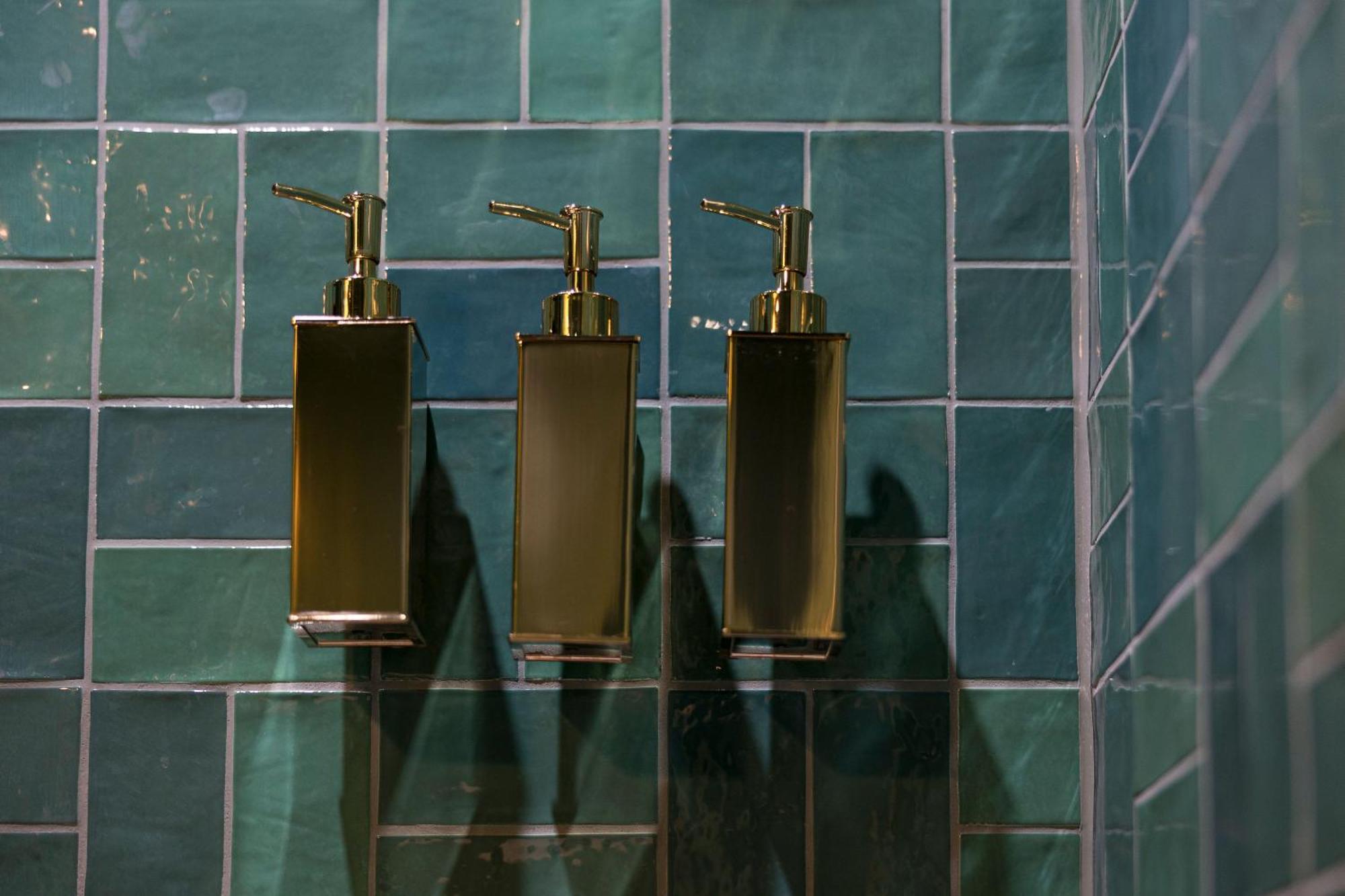 Atelier K - Art Guesthouse In Brussels 익셀레스 외부 사진