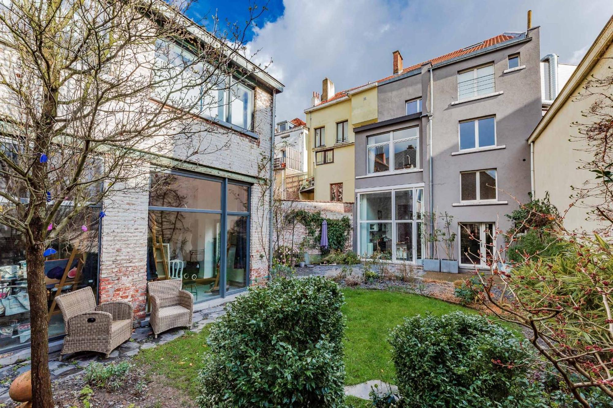 Atelier K - Art Guesthouse In Brussels 익셀레스 외부 사진